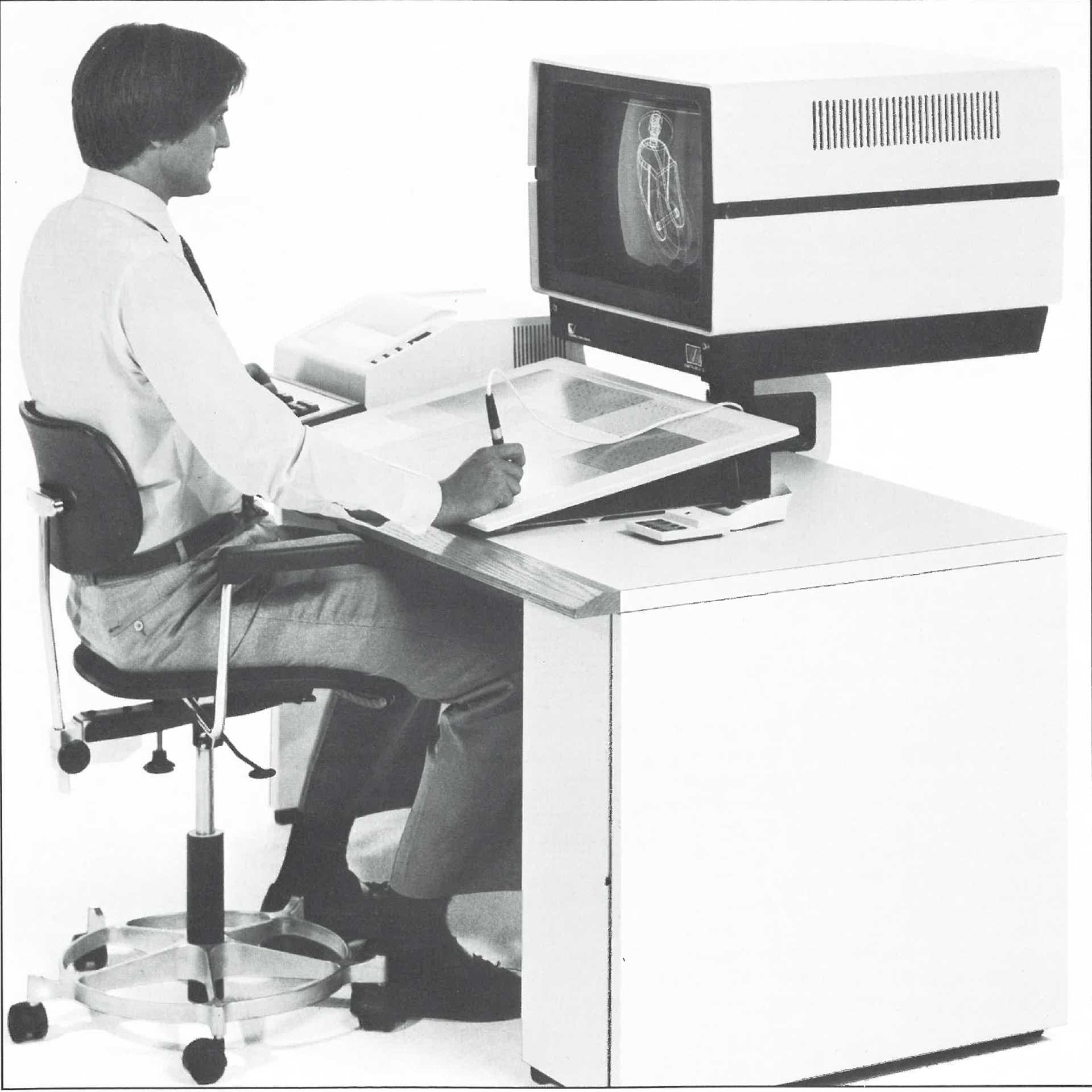 Første gangs CAD-programmering av CNC-målesekvenser ved hjelp av den lagrede arbeidsstykkemodellen.