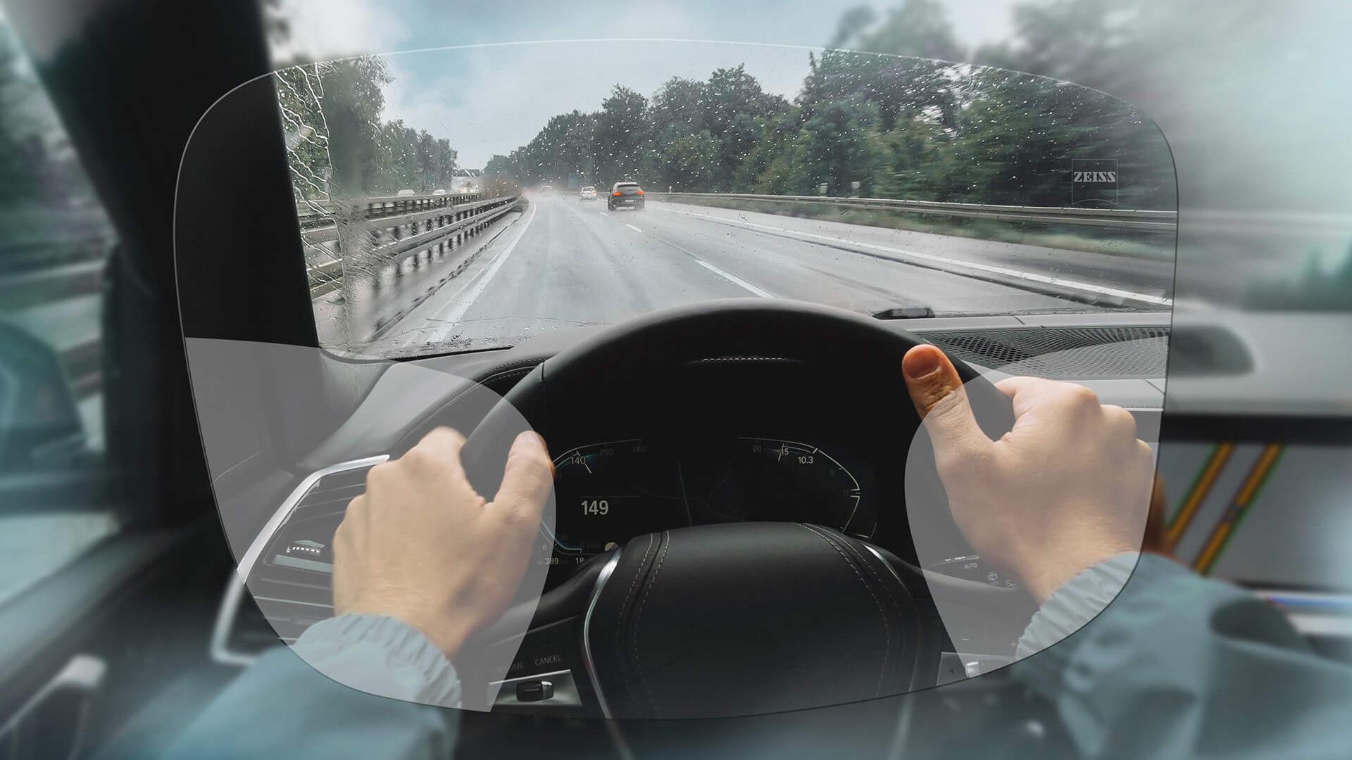 Visualisering av ZEISS DriveSafe Progressive-glass. Bildet viser sikten gjennom brilleglassene. 