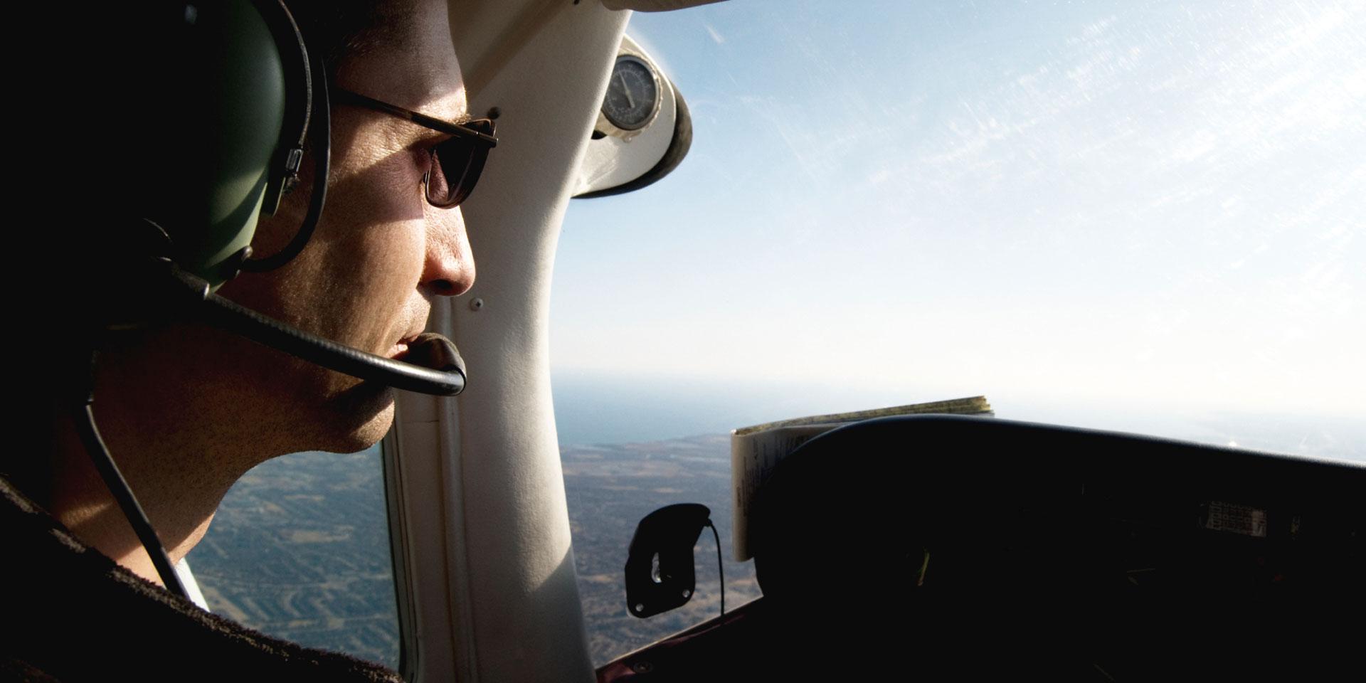 Briller til piloter - perfekt syn også over skyene