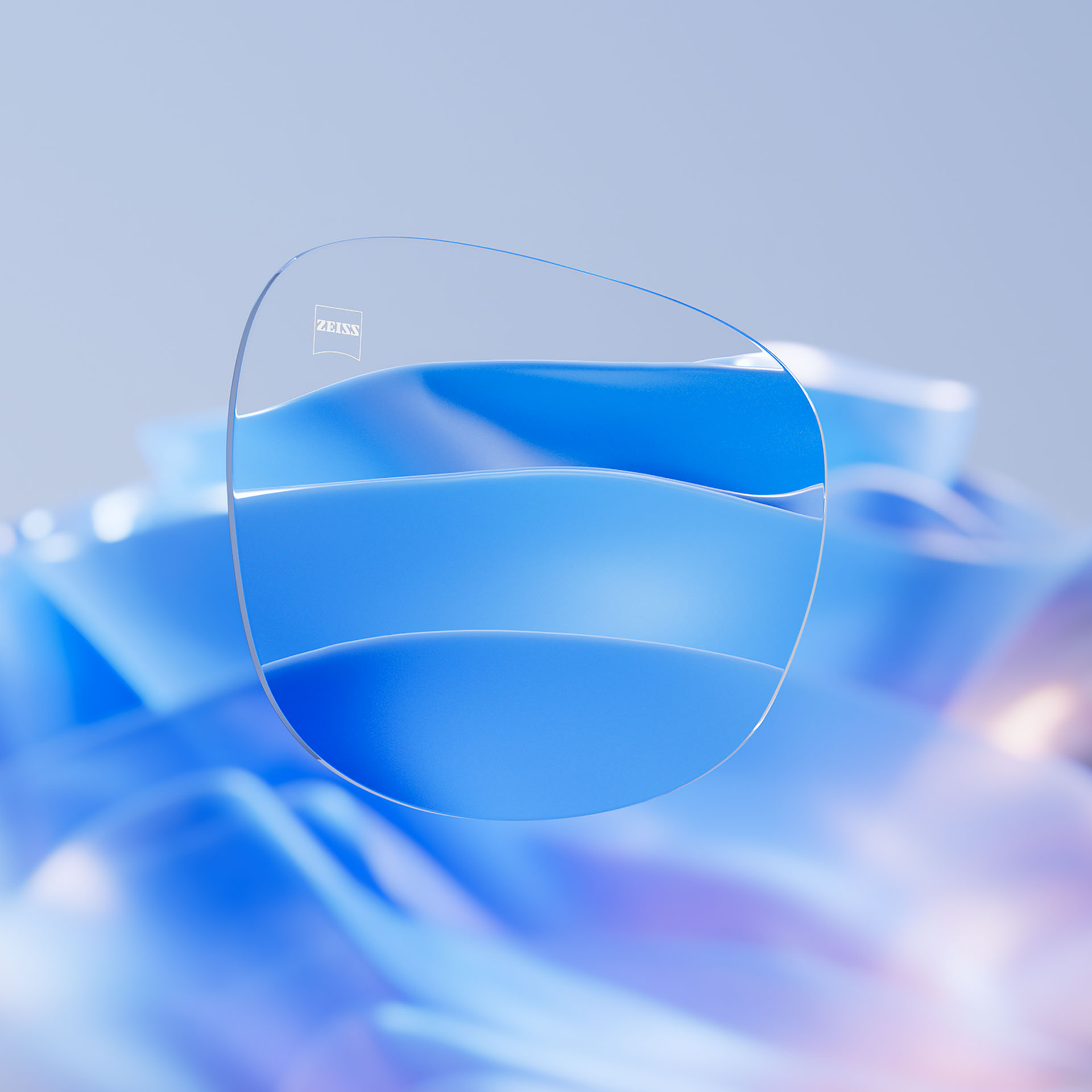 En person med vanlige briller på en travel gate med multieksponeringseffekter. 