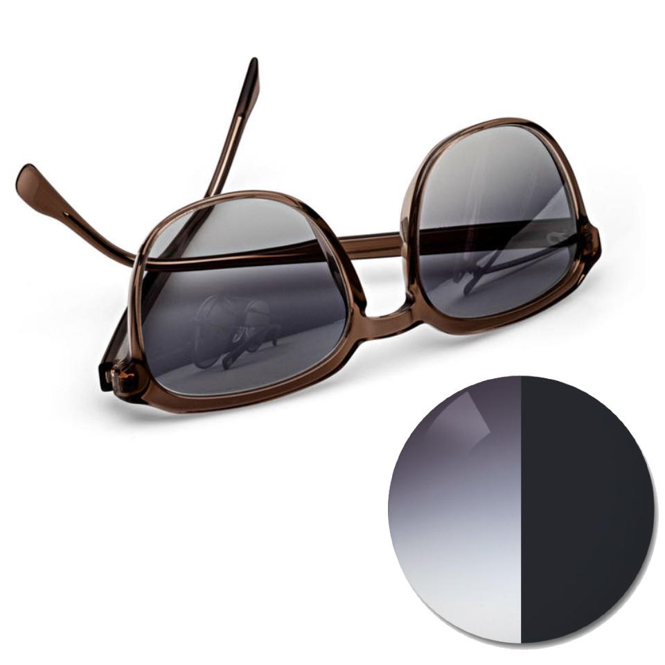 Briller med ZEISS AdaptiveSun gradert grått og en fargeprikk i lys og mørk tonet fargenyanse