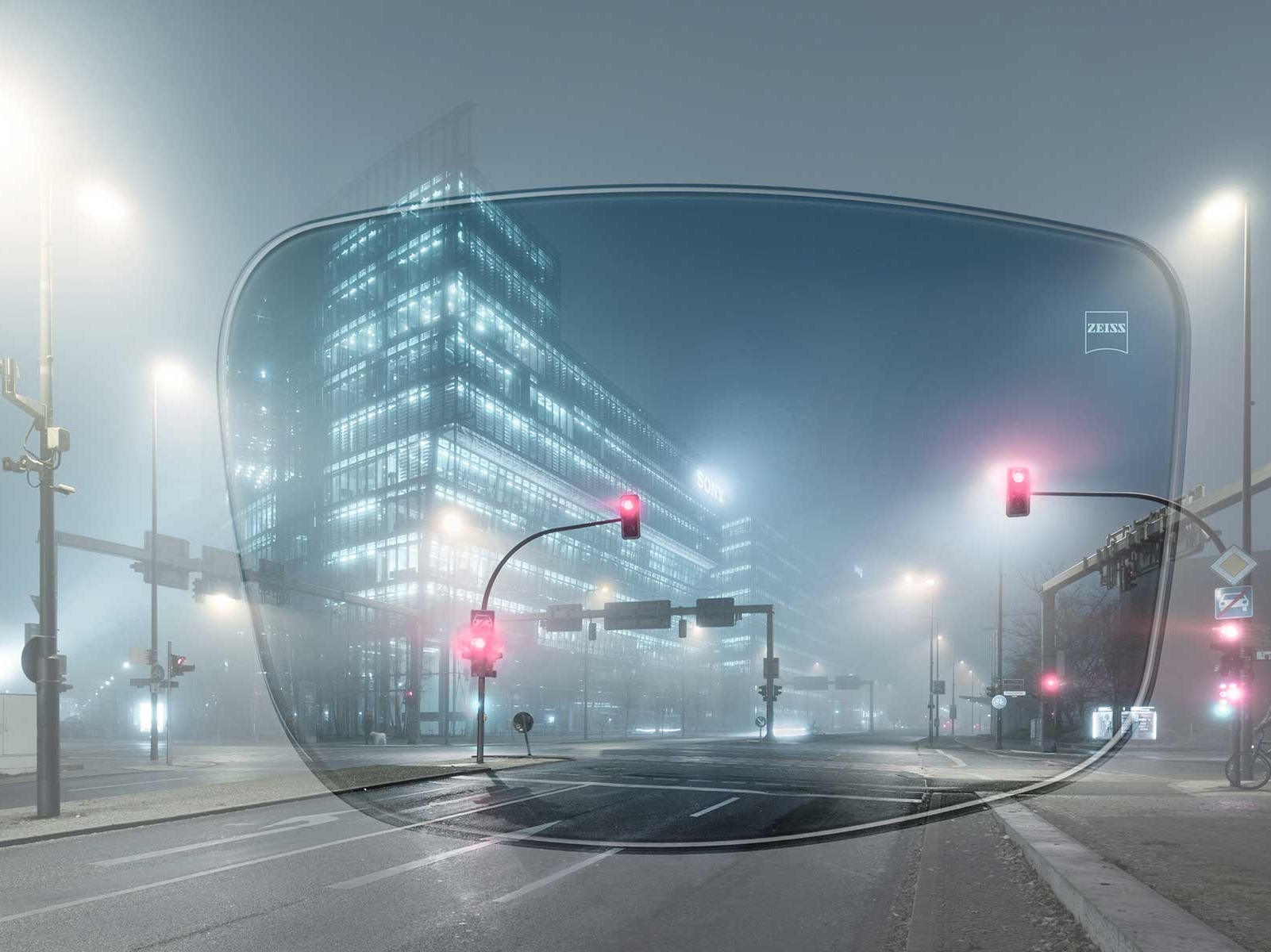 Bilde av urbant landskap gjennom ZEISS-glass som kommer med antirefleksbelegg
